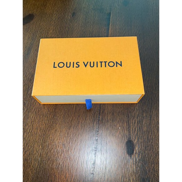 Louis Vuitton Mahina Beige Zippy Wallet Excellent Condition Box & Bag - Picture 13 of 13